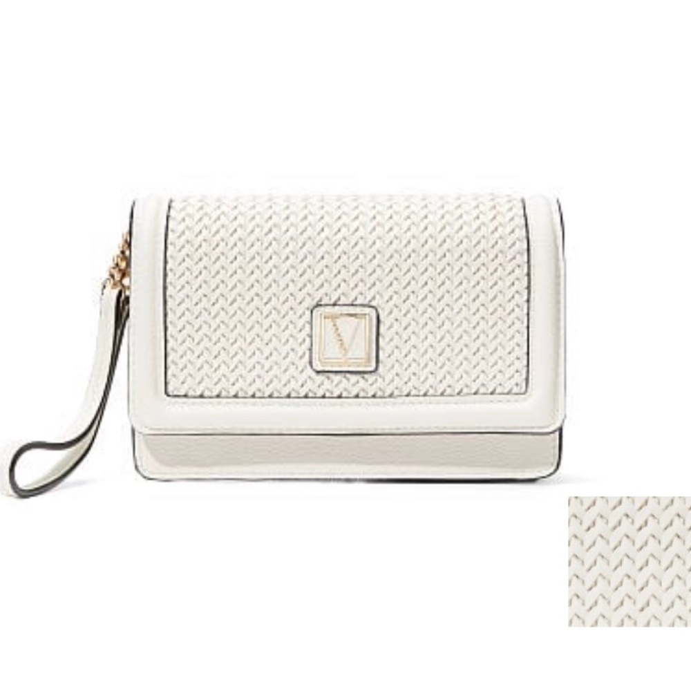 NWOT Victoria’s Secret Wristlet / Wallet